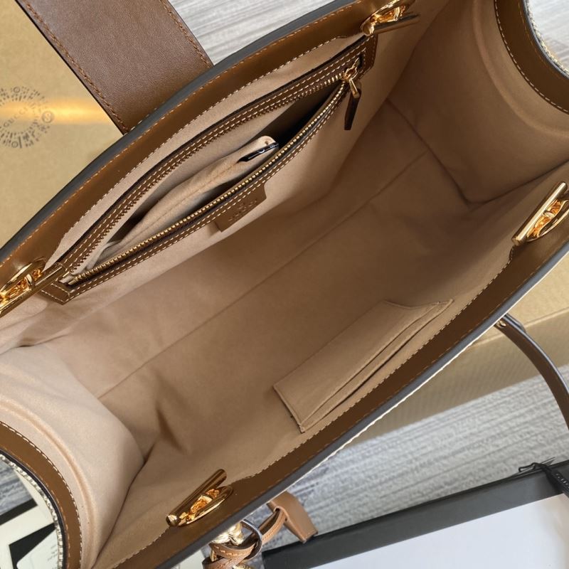 Gvc*1 tote bags